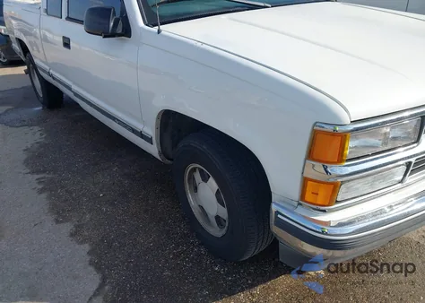 1997 Chevrolet C1500 Fleetside from USA, damaged, VIN 2GCEC19M5V1149931